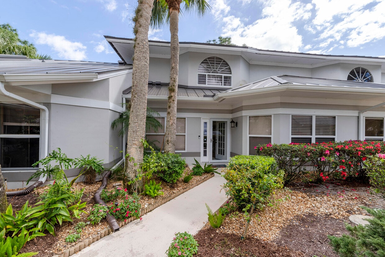 Foto principal - 7392 Pine Creek Way