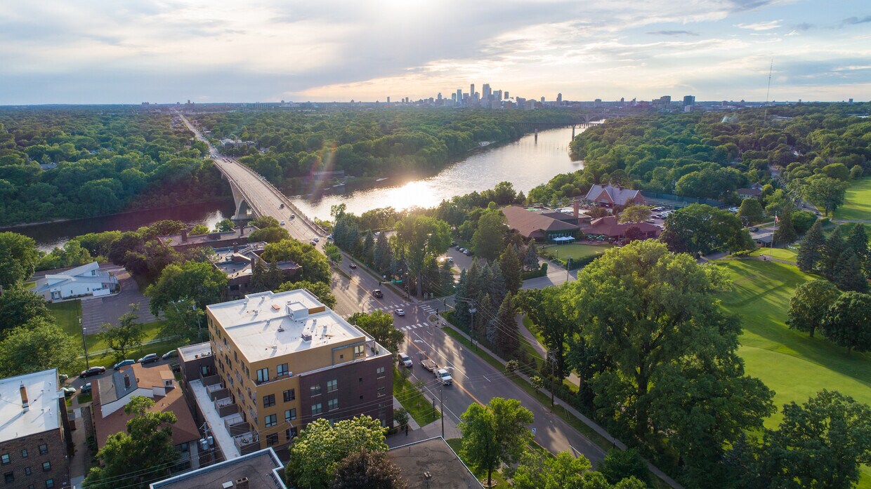 Foto principal - EastRiver Apartments