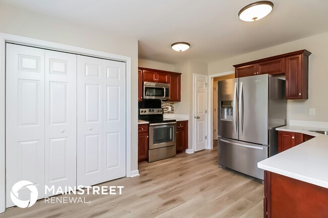 Building Photo - 147 Langston Ridge Dr