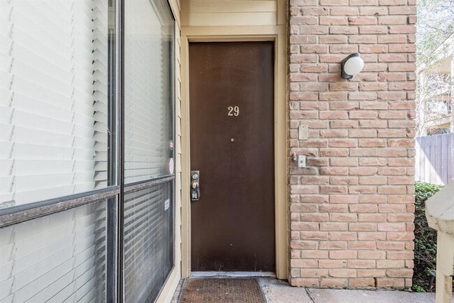 Building Photo - 1881 Bering Dr