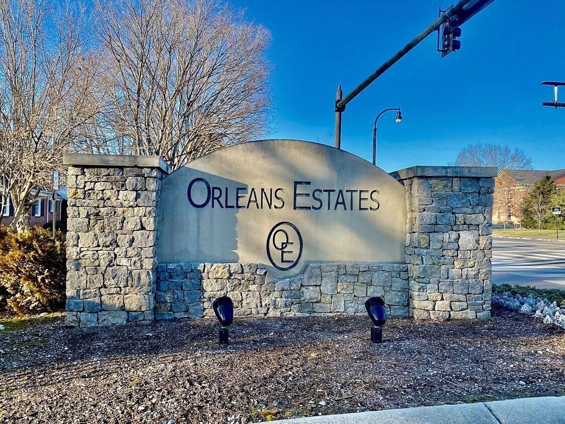 Foto principal - Great 2BR Townhome close to Downtown Franklin