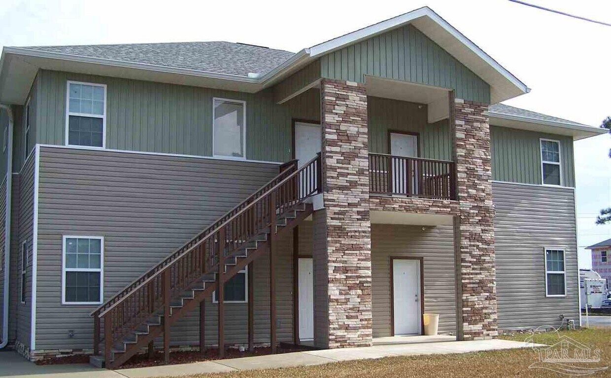 Primary Photo - 7071 Lake Joanne Dr