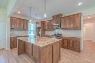 Building Photo - 12871 Oak Barrel Rd