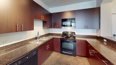 Interior Photo - The Vintage Lofts at West End