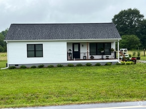 Building Photo - 220 Hogan Rd