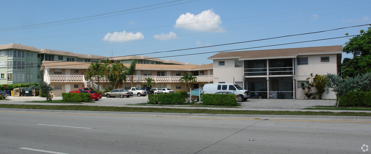 Foto principal - Golfview Apartments