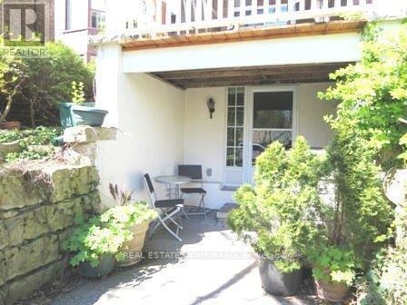 Building Photo - 130 Kenilworth Ave