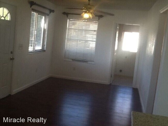 Building Photo - 2 br, 1 bath House - 927 Daulton Ave