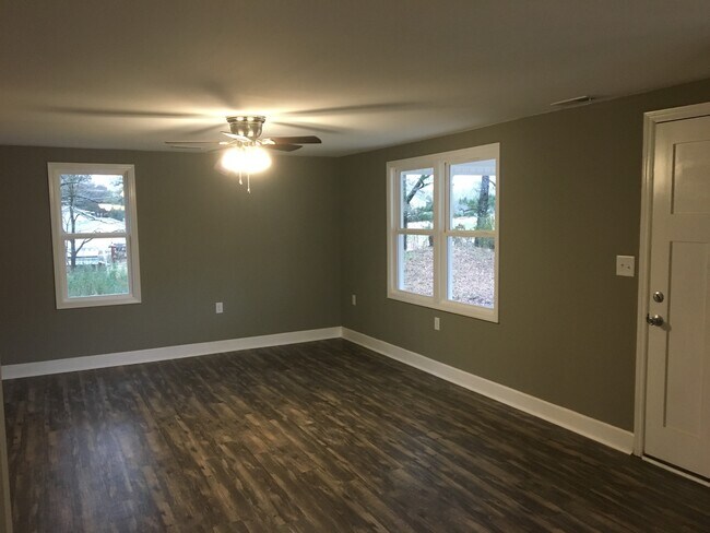 Building Photo - 515 County Road 1224