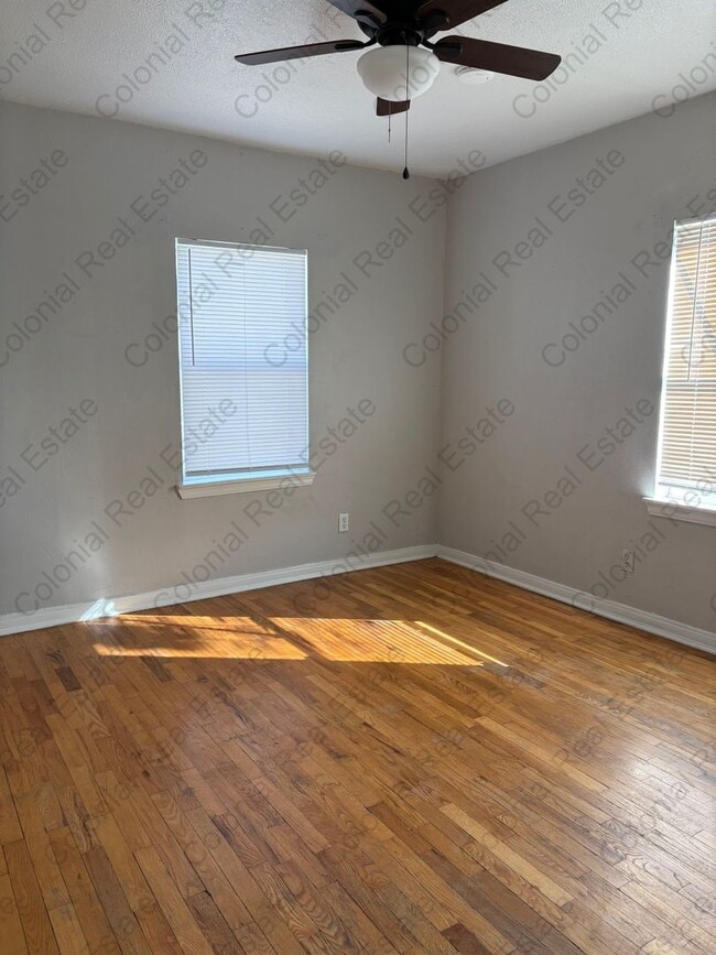 Building Photo - Cozy 3 bedroom 1.5 bathroom home.