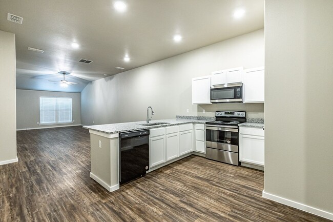 Foto del edificio - Beautiful 3 bed 2 bath!
