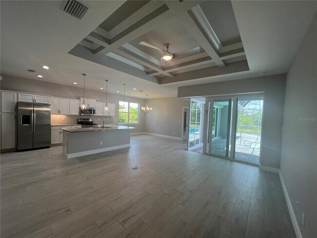 Building Photo - 133 Thelma Dr