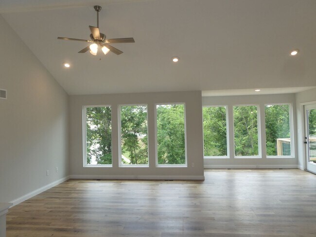 Foto del edificio - 3 Bedroom 2 Bathroom in South