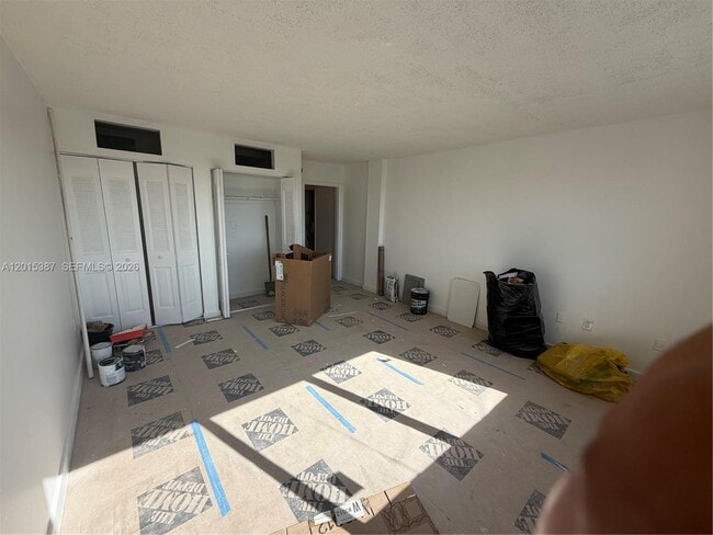 Building Photo - 6930 Miami Gardens Dr