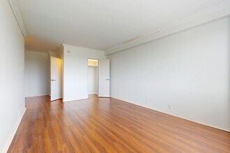 Interior Photo - Dorchester