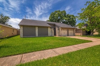 Building Photo - 7431 Ridgeberry Dr