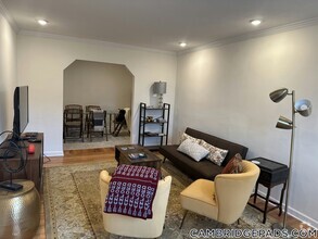 Building Photo - 60 Brattle St