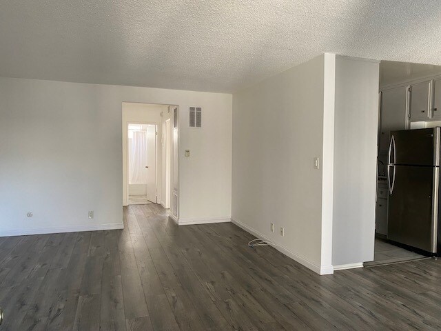 Foto del edificio - 1335 N Detroit St