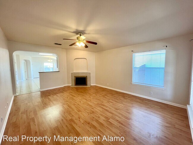 Building Photo - 3 br, 2 bath House - 9924 Spring Beauty