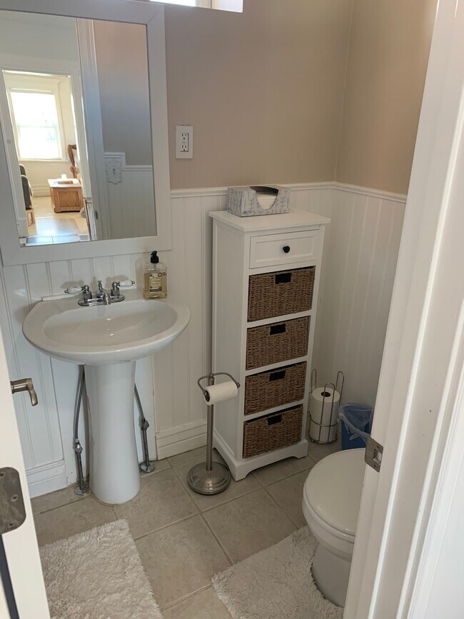 Building Photo - 320 N 600 E