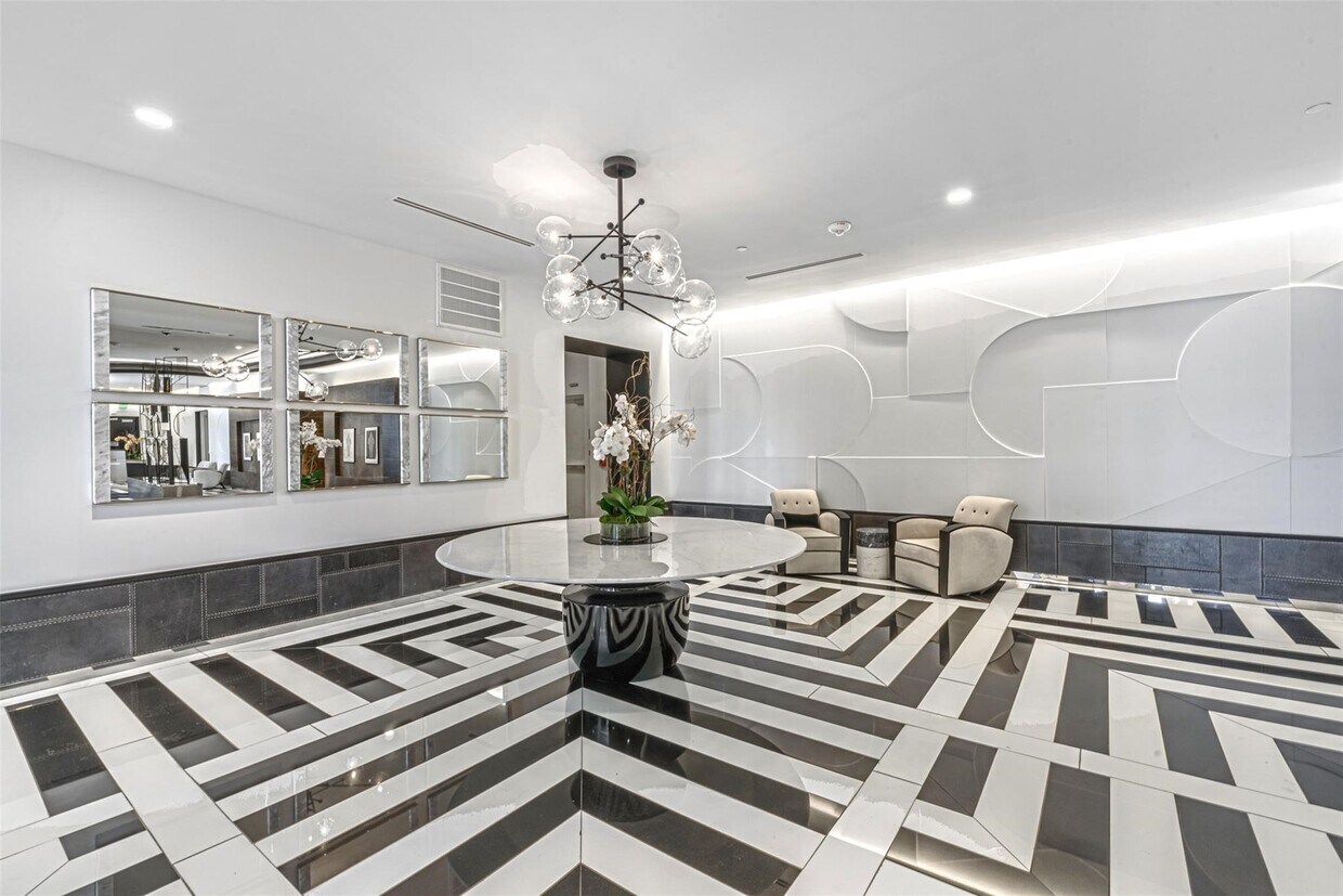 Building Photo - 4521 San Felipe St