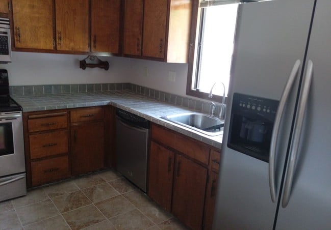 kitchen - 10 W Pine Way
