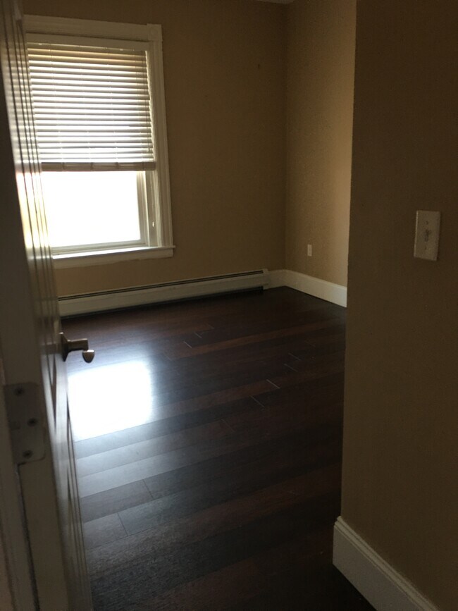 Foto del edificio - 3 S Main St