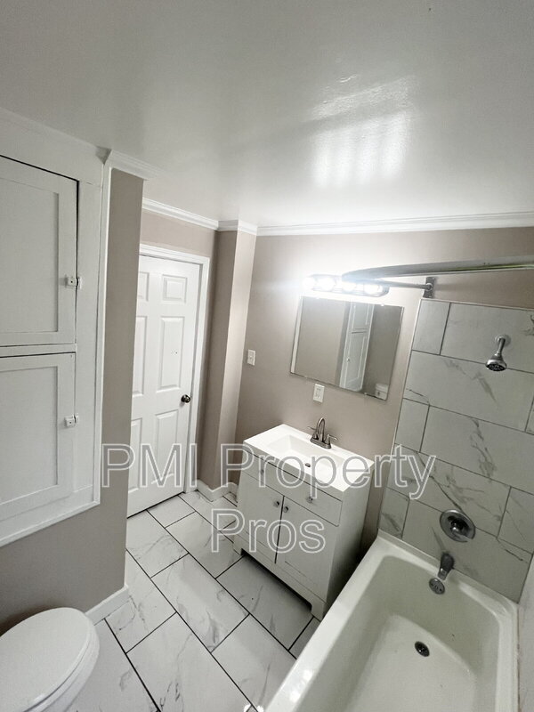 Foto del edificio - 4678 N 49th St