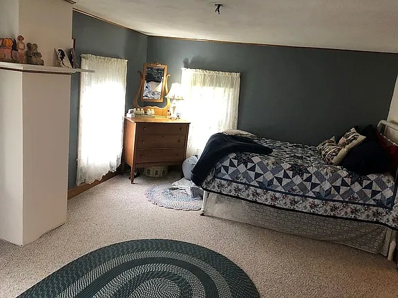 Building Photo - 205 N Illini St