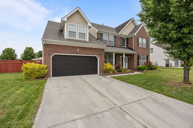 Foto del edificio - Spacious 5BR Home with Large Backyard in Quiet Chesapeake Neighborhood!