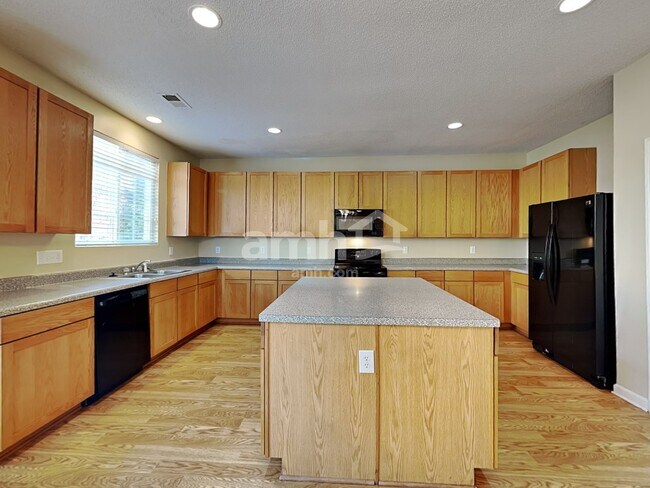 Building Photo - 6005 Ricker Rd