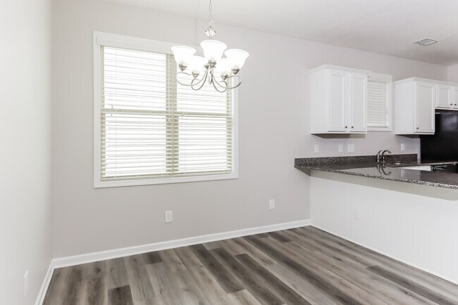 Foto del edificio - Adorable 3 Bedroom Cottage