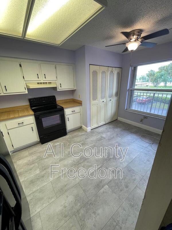 Foto del edificio - 4570 W 18th Ave