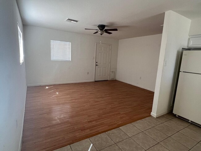 Building Photo - 116 E Beech Ave