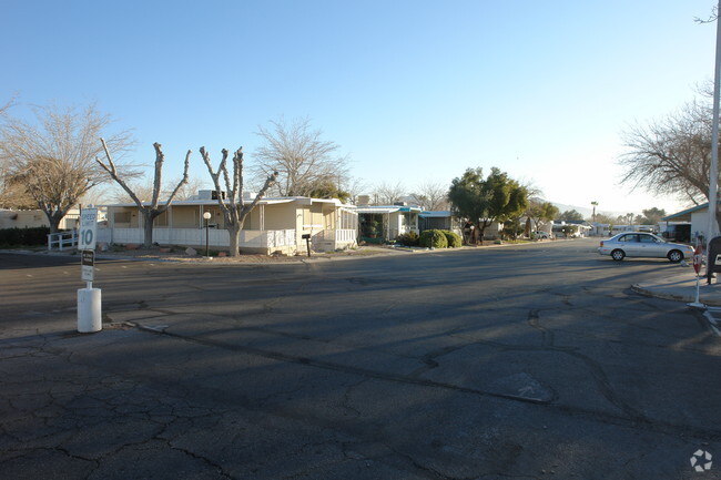 Foto del edificio - Riviera Mobile Home Park