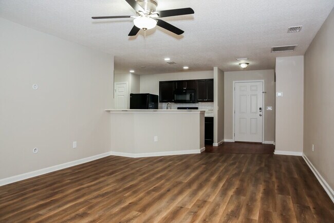 Foto del edificio - 77837 Lumber Creek Blvd
