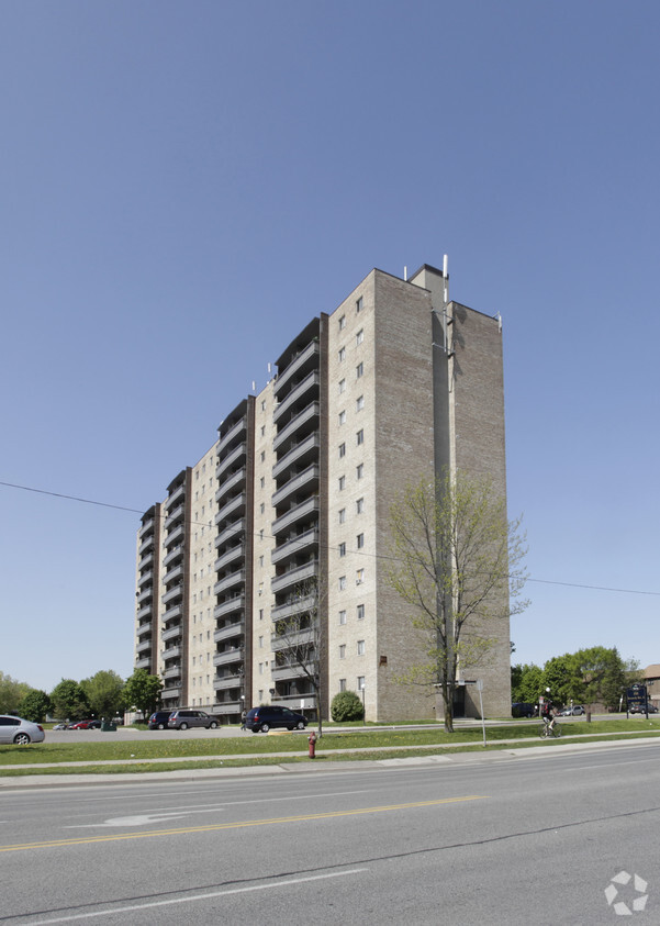 Primary Photo - The Village View Apartments