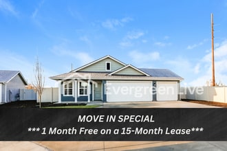 Building Photo - 335 Lightning Ave