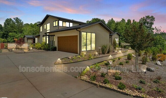 Foto del edificio - 128 Sanctuary Ln