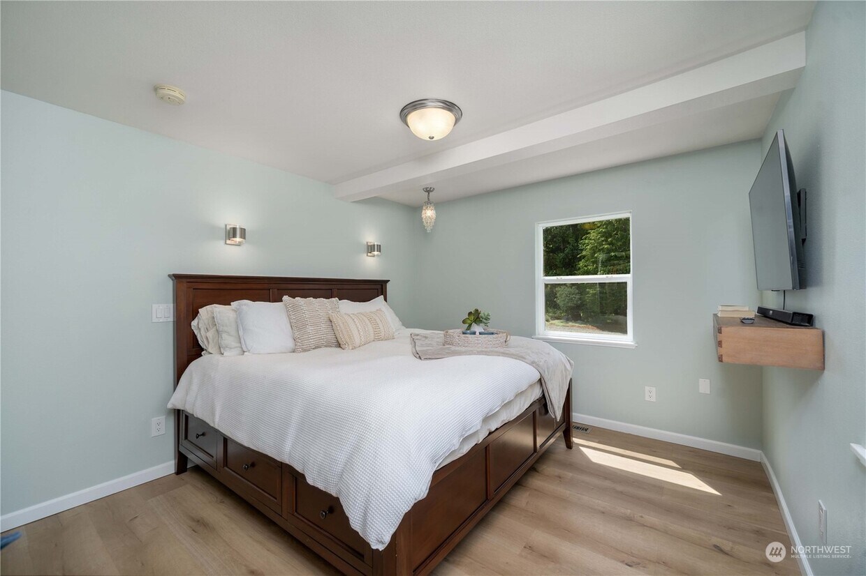 Foto principal - 18652 SE Lake Francis Rd