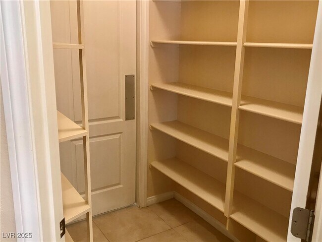 Building Photo - 10629 Bella Ordaz Way