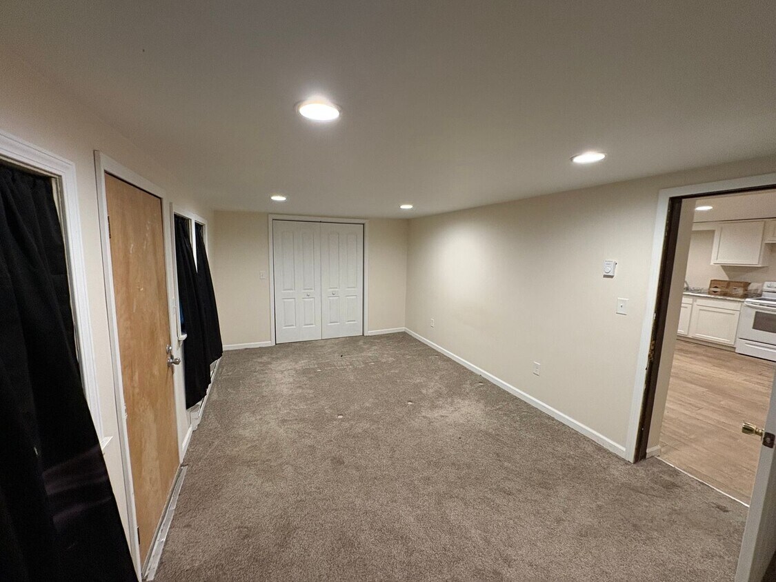 Foto del edificio - Guilford Lake, Ohio