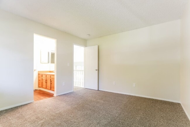 Foto del edificio - 4442 Biscay St