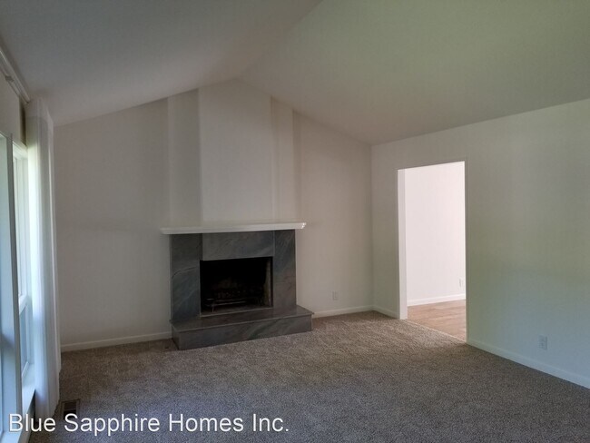 Building Photo - 4 br, 3 bath House - 105 Bando Ct.