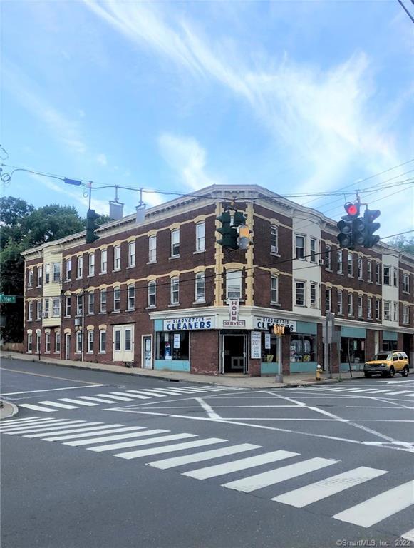 Primary Photo - 70 Center St