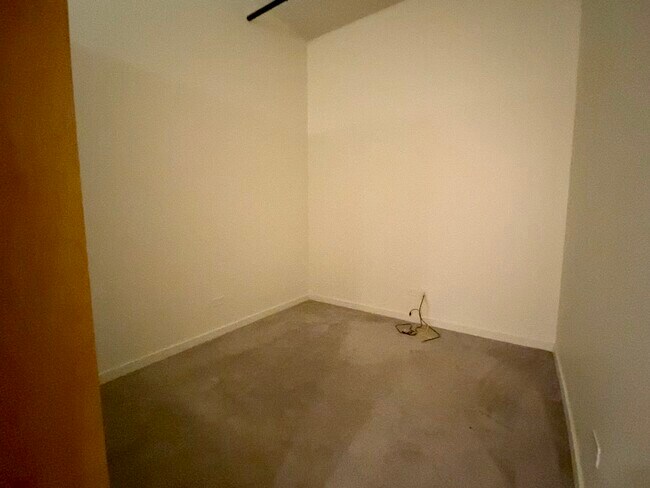 2nd bedroom - 1224 W Van Buren St