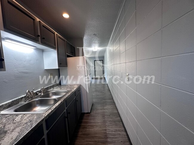 Foto del edificio - 1005-8 Oak-