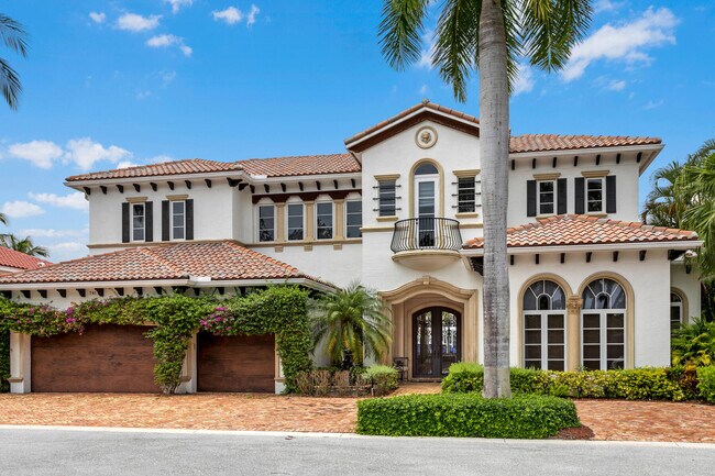Building Photo - 741 Harbour Isles Pl