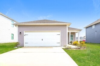 Building Photo - 9949 Hunter Pl