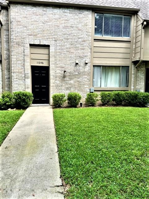 Foto principal - 15346 Falmouth Ave